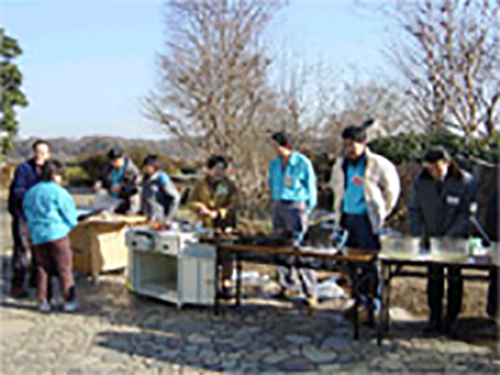 博物館ボランティアによるふれあい野外ガイド