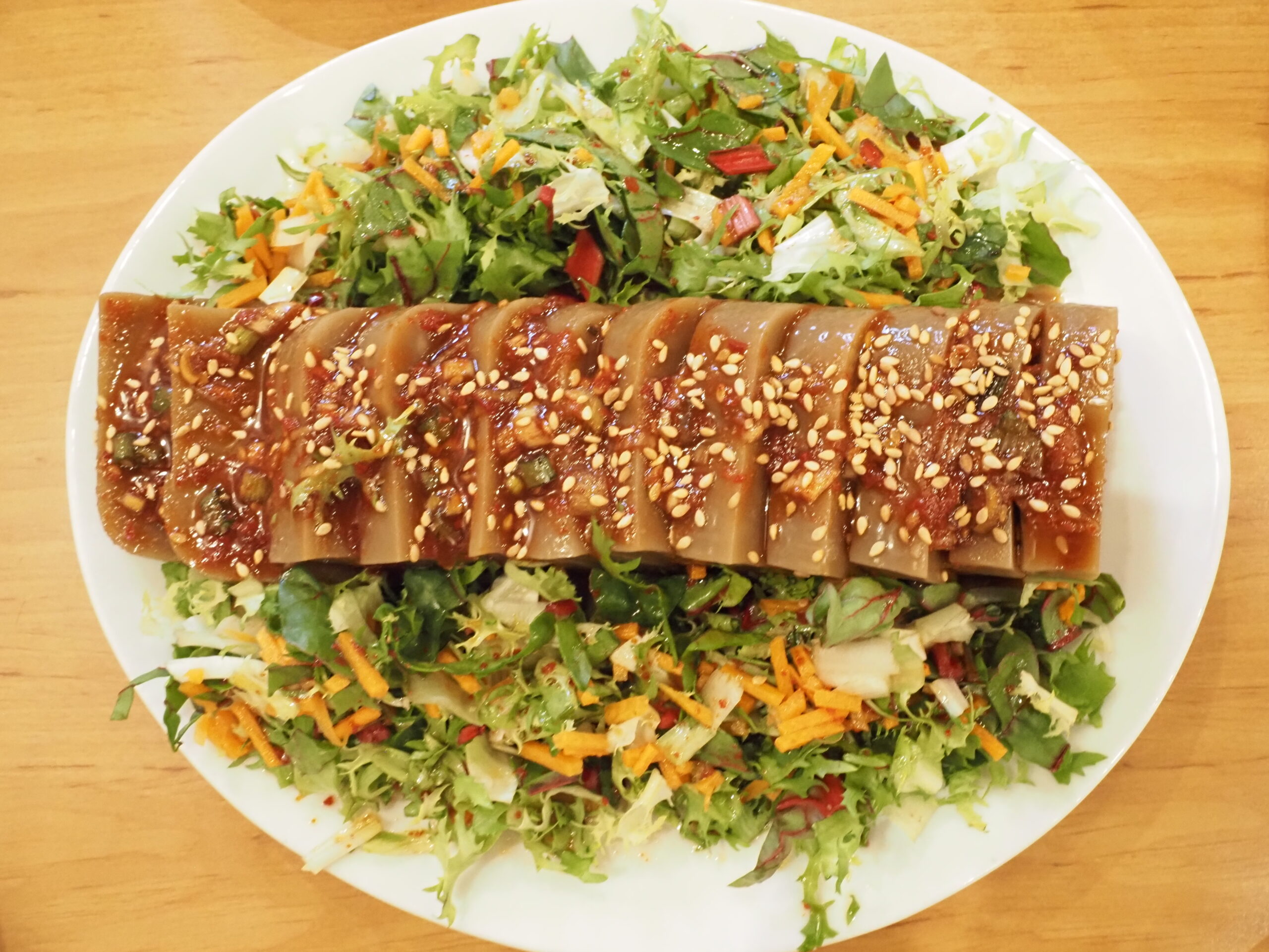 どんぐりを使った料理トトリムク(どんぐり豆腐)